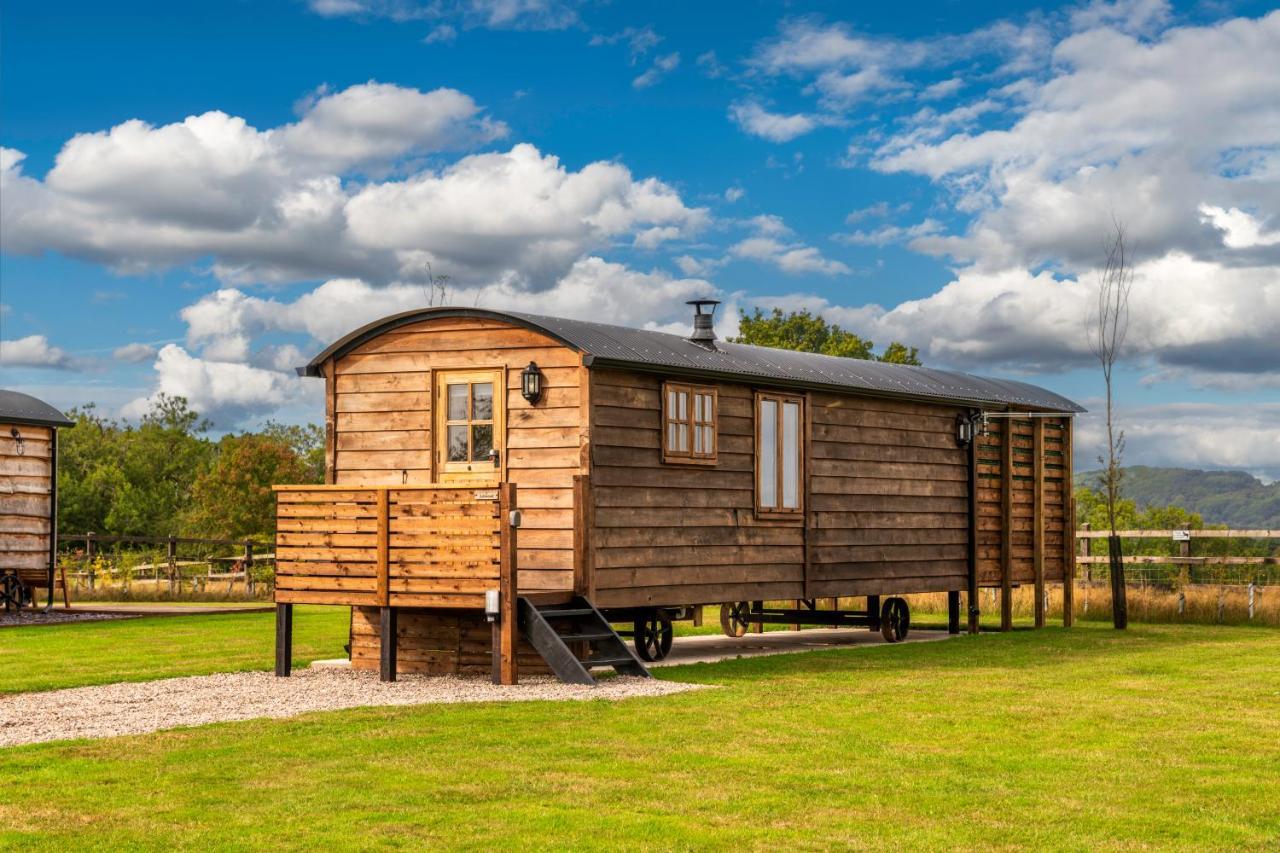 Appartamento Ashwood Shepherd Hut -Ockeridge Rural Retreats Worcester Esterno foto