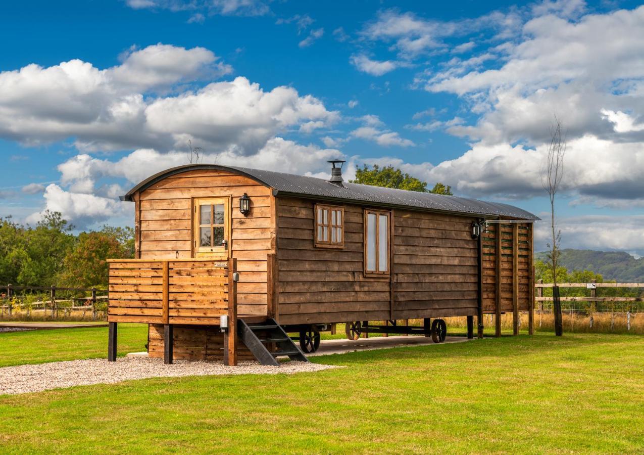 Appartamento Ashwood Shepherd Hut -Ockeridge Rural Retreats Worcester Esterno foto
