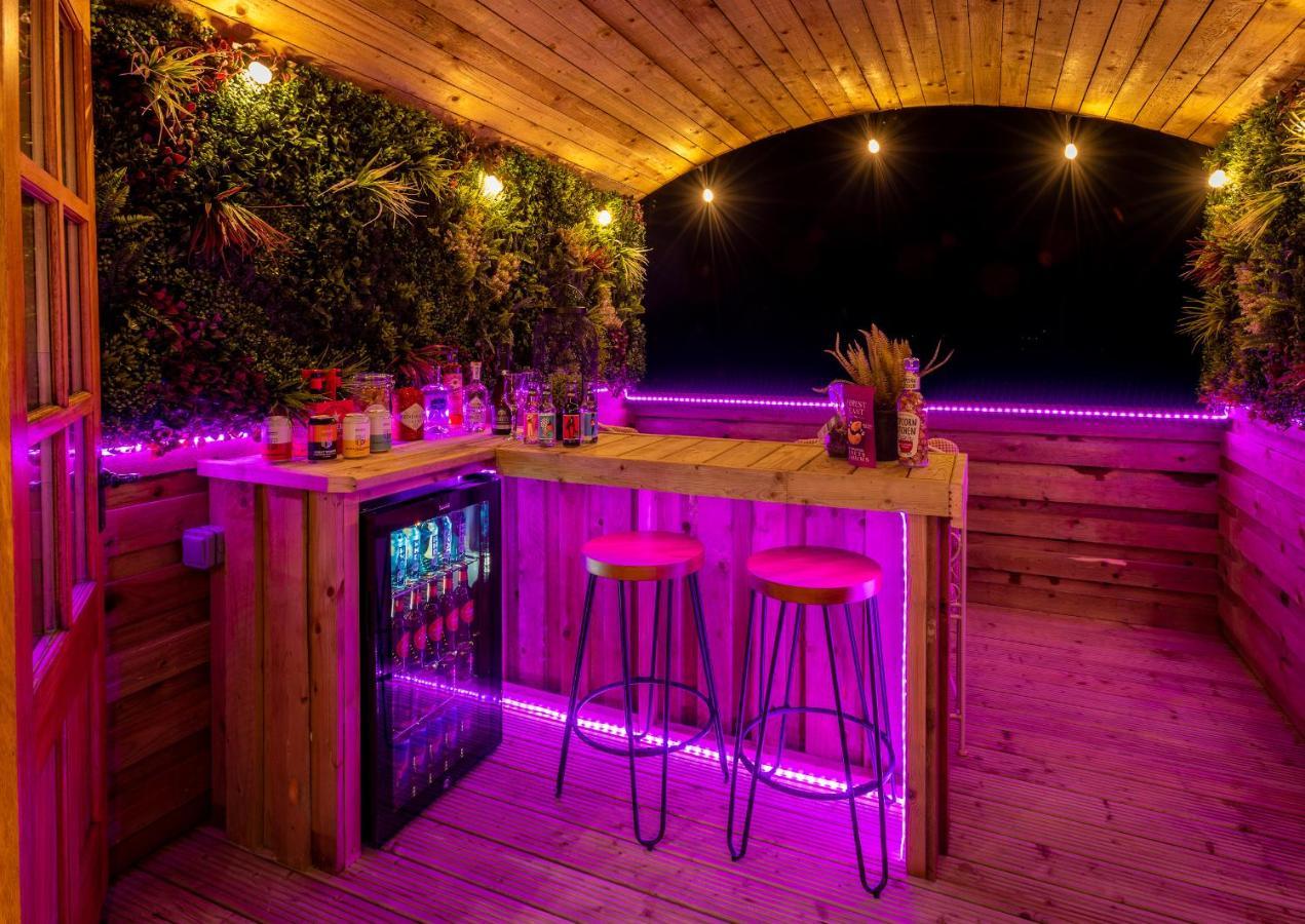 Appartamento Ashwood Shepherd Hut -Ockeridge Rural Retreats Worcester Esterno foto